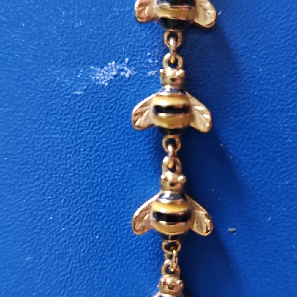 Bee bracelet - Picture 2 of 3